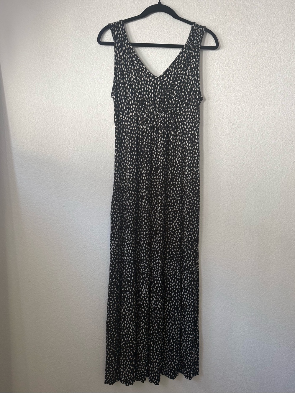 Isabel Maternity by Ingrid & Isabel-Women's Maxi Dress size Medium